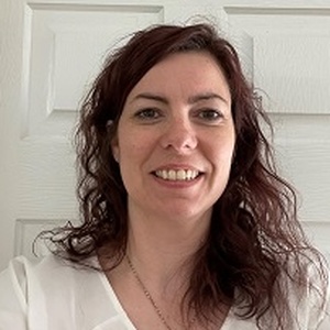 profile photo of Becky Maoudis