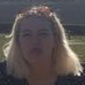 Photo of Kirsten Muat