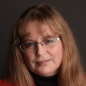 profile photo of Esther Rose Brown