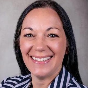 profile photo of Justine Lara Thomas