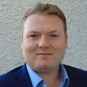 Photo of Simon Hayter