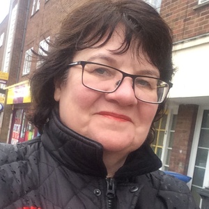 Photo of Elizabeth Hughes