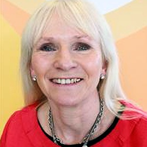 Photo of Lisa Dolley