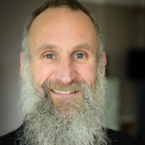 Photo of Graham Elliott