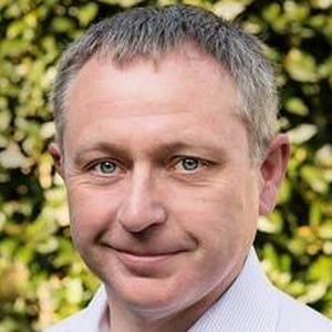 Photo of Simon Bull