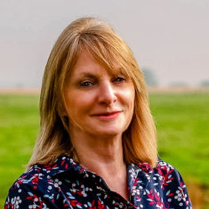 profile photo of Julie Williams