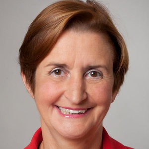 Photo of Nia Griffith