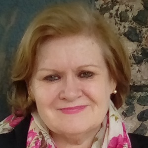 Photo of Libby Lisgo