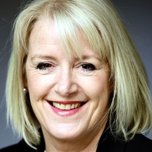 Photo of Lesley Rollings