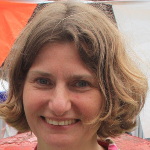 Photo of Tracey Hill
