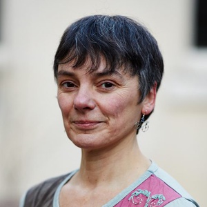 Photo of Pam Hanley