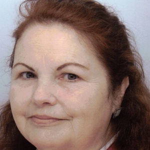 Photo of Steph Duckett