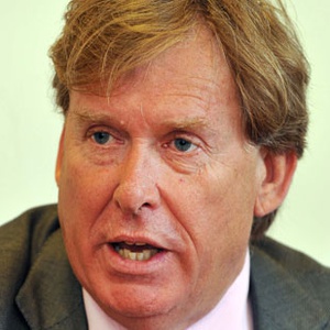 Photo of Simon Burns