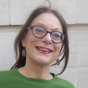 Photo of Lizzie Deane