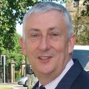 Photo of Lindsay Hoyle