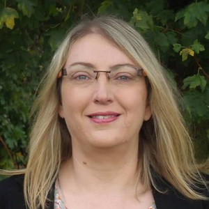 Photo of Lesley Sarah Wright