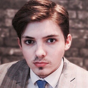 profile photo of Aron Taylor