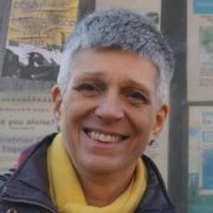 Photo of Izzy Knowles