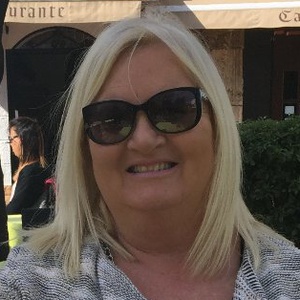 Photo of Gina Louise Mackin