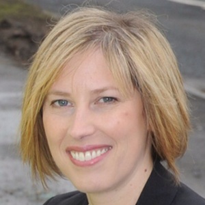 Photo of Sandra Overend