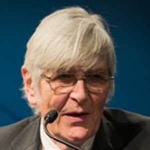 Photo of Edward Mortimer