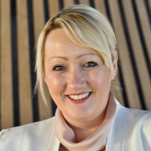 Photo of Rebecca Evans