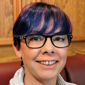 Photo of Lisa Martin