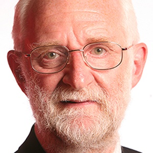 Photo of Howard Linsley