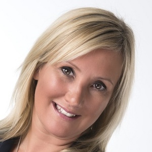 Photo of Caroline Dinenage