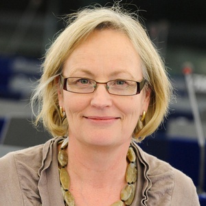 Photo of Julie Girling