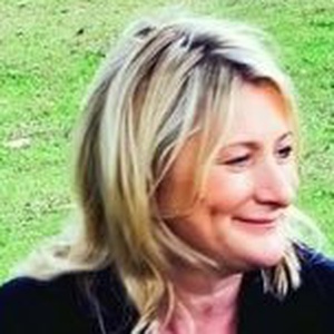 Photo of Suzanne Webb