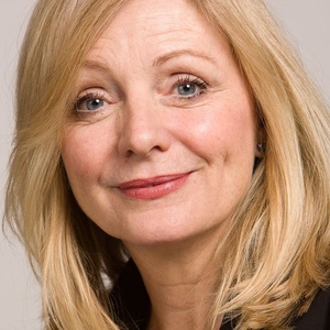 Photo of Tracy Brabin