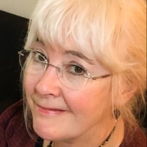 profile photo of Julia Shay