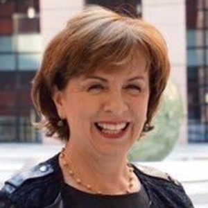 Photo of Diane Dodds