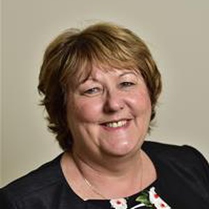 profile photo of Julie McManus